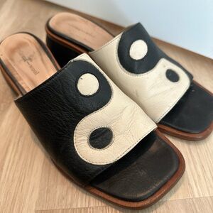 Paloma wool yin yang mule
